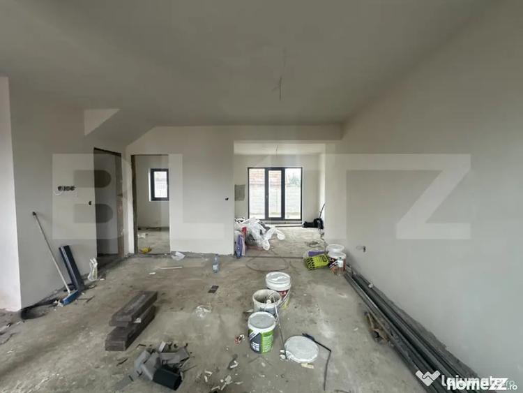 Casă cu 4 camere cu Teren 300 Mp în Lazuri