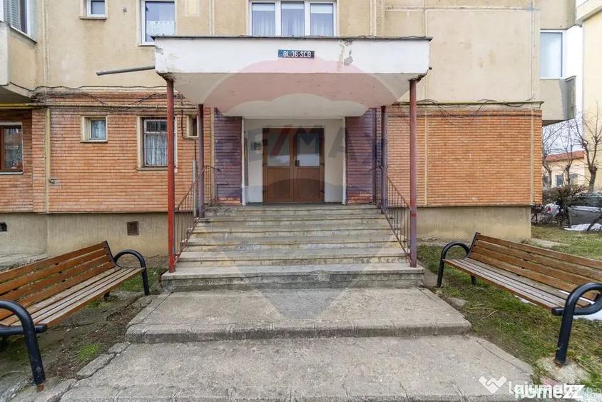 Apartament cu 2 camere decomandat în Central