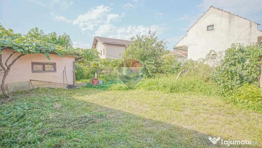 Casă cu 3 camere cu Teren 553 Mp în Central