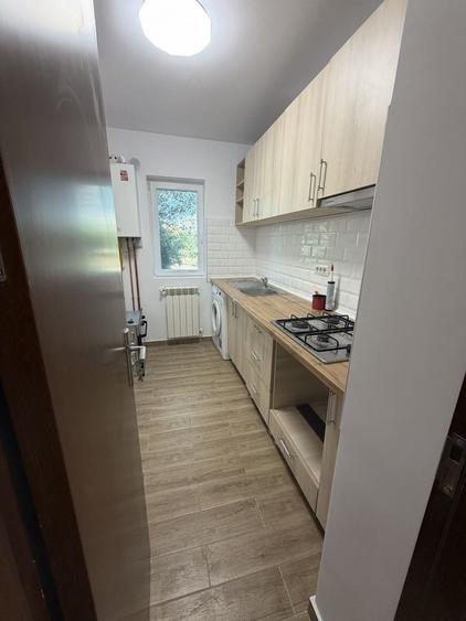 Apartament cu 2 camere semidecomandat în Albești