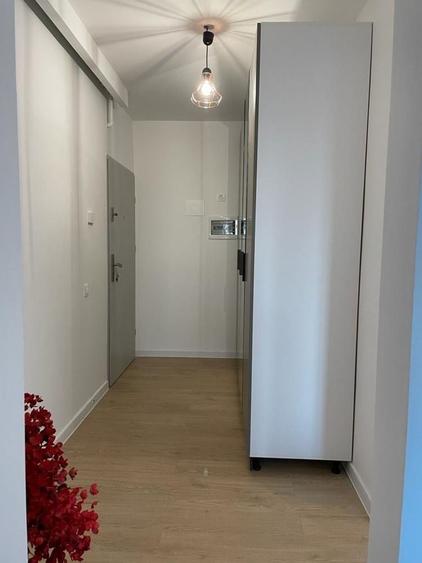 Apartament cu 2 camere decomandat în Tunari