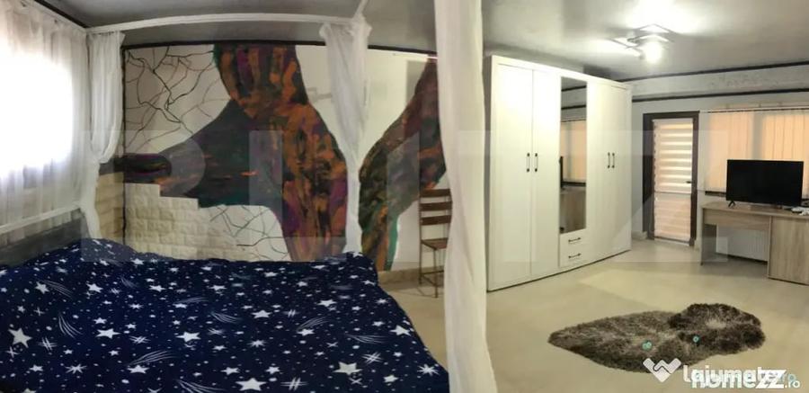 Casă cu 7 camere cu Teren 400 Mp în Central