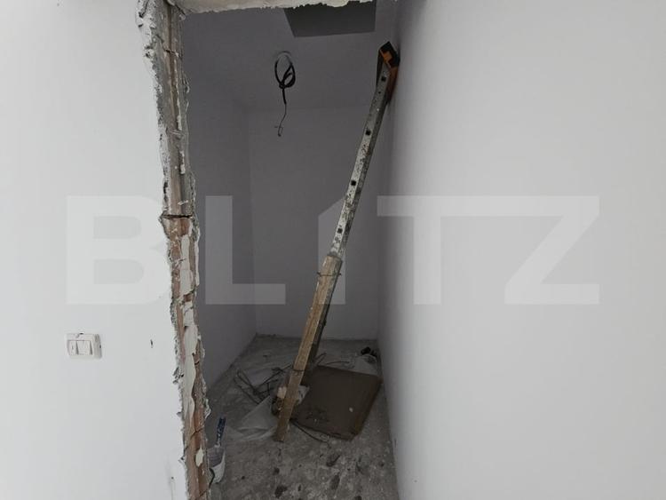 Casă individuală cu 4 camere cu Canalizare în Bucium