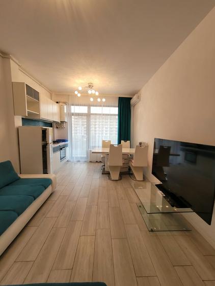 Apartament cu 2 camere semidecomandat în Central