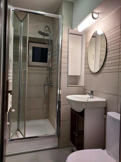 Apartament cu 4 camere decomandat în Ultracentral