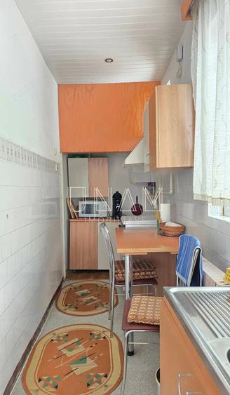 Casă cu 4 camere cu Teren 225 Mp în Muncitoresc
