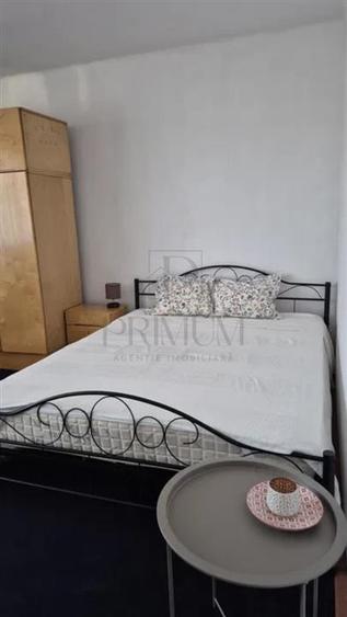 Apartament cu 2 camere decomandat în Elisabetin