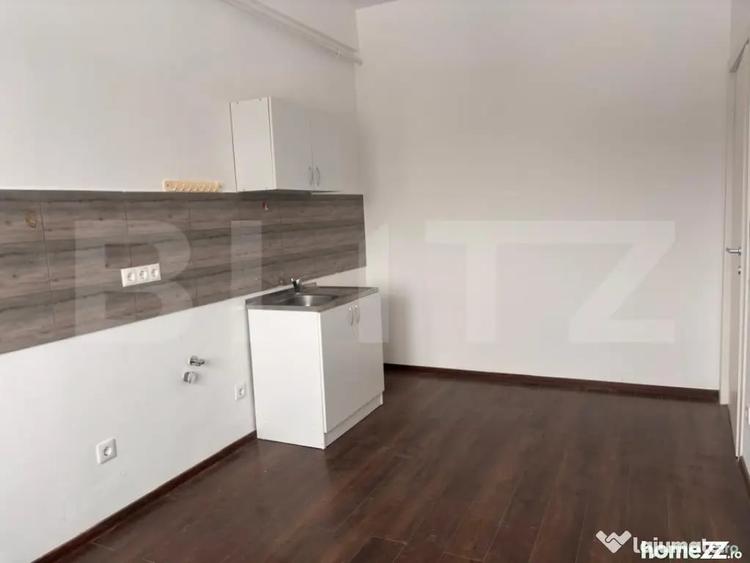 Apartament cu 3 camere decomandat în Viforâta