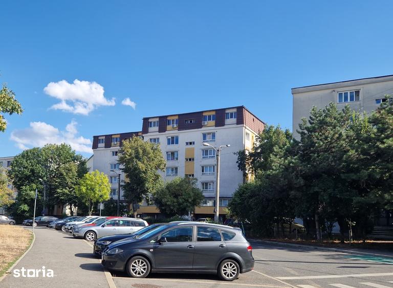 Apartament cu 2 camere decomandat în Între Lacuri