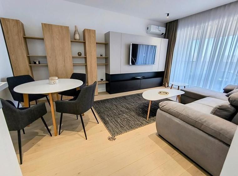 Apartament cu 2 camere decomandat, mobilat în Aviației