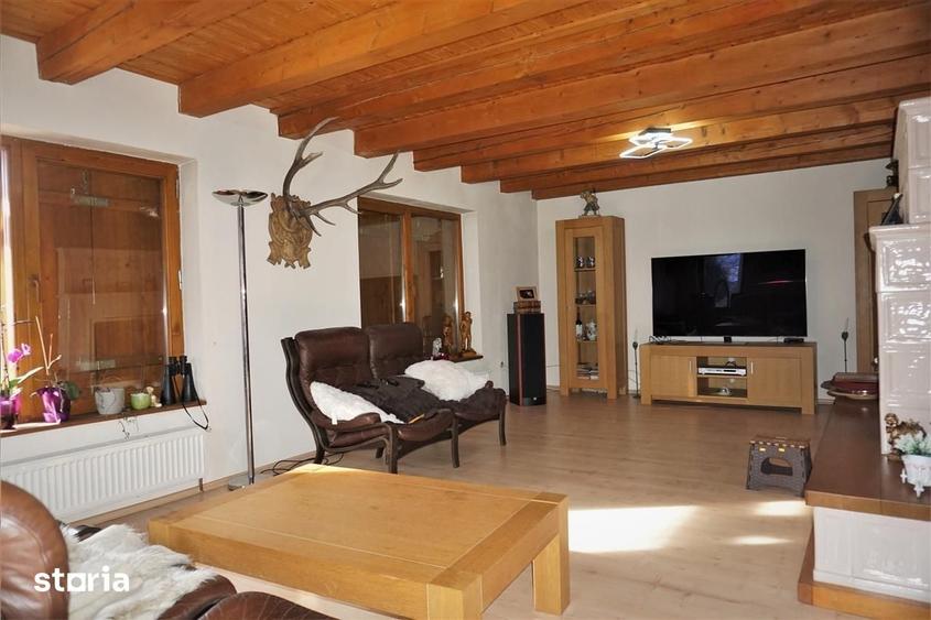 Casă cu 4 camere cu Teren 10423 Mp în Josenii Bârgăului