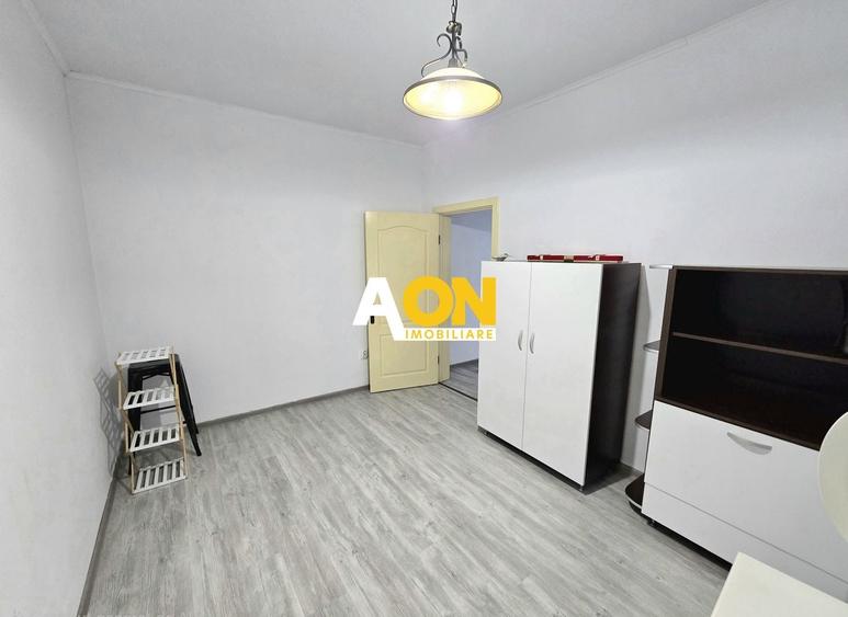 Casă cu 4 camere cu Canalizare în Central