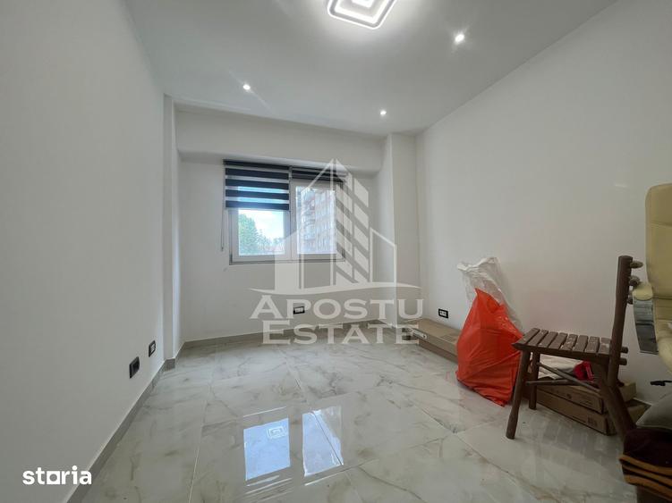 Apartament cu 3 camere, mobilat în Podgoria