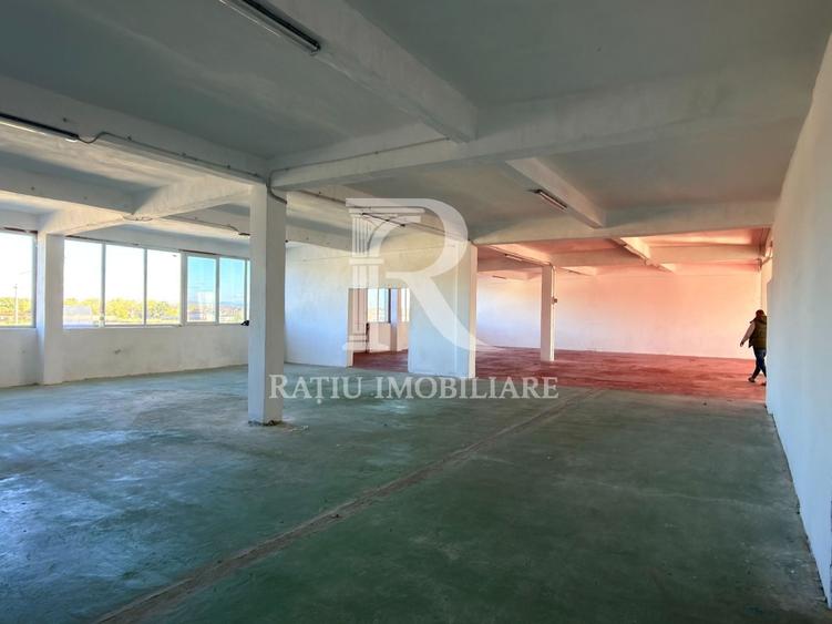 Spațiu comercial, de 530 mp, în Calea Clujului