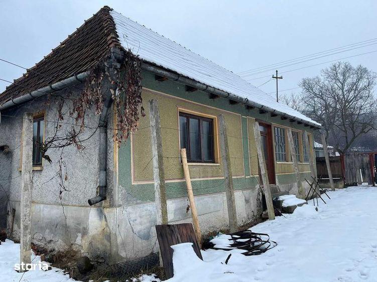 Casă cu 3 camere cu Teren 80 Mp în Central