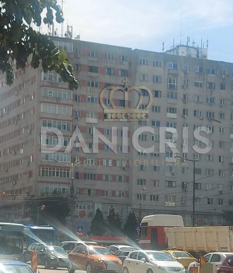 Spațiu comercial, de 25 mp, în Casa de Cultură