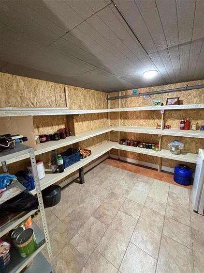 Casă cu 4 camere cu Teren 480 Mp în Valea Adâncă