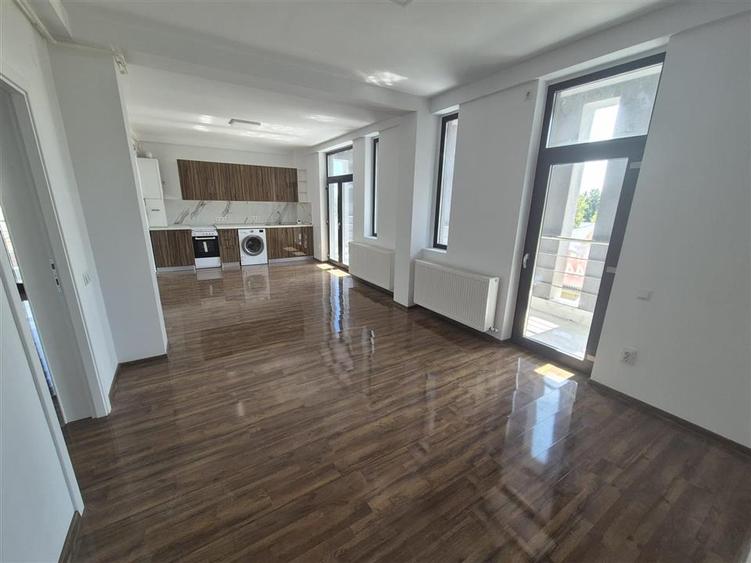 Apartament cu 2 camere decomandat în Călărași