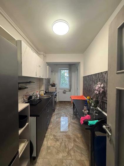 Ofer spre inchiriere Apartament 2 Camere cu Centrala .NOU - 5