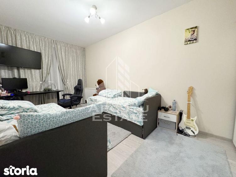 Apartament cu 3 camere în Girocului