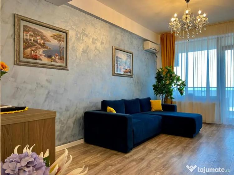 Apartament cu 3 camere decomandat în Mamaia