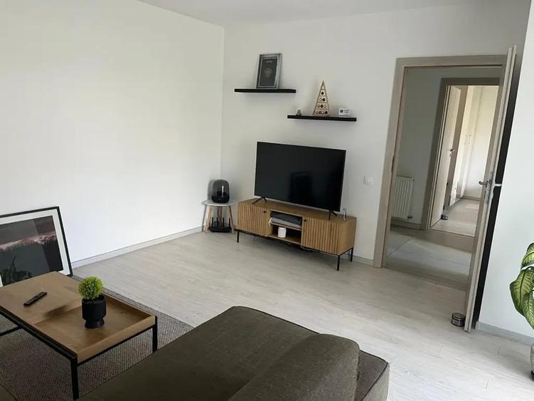 Apartament cu 2 camere decomandat în Banat