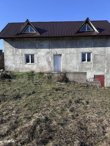 Casă cu 4 camere în Jichișu de Jos
