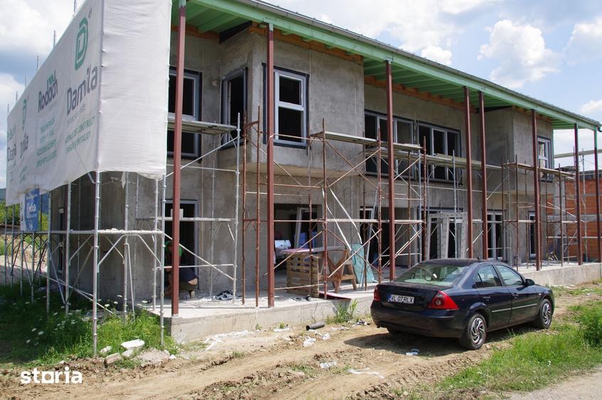 Casă cu 3 camere cu Teren 255 Mp în Bujoreni
