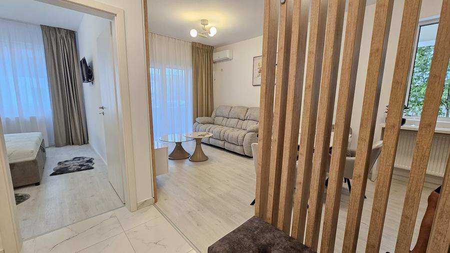 Apartament cu 2 camere semidecomandat în Militari