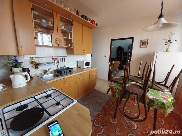 Casă cu 4 camere în Central