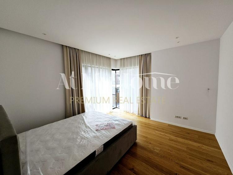 Duplex cu 5 camere cu Canalizare în Pipera