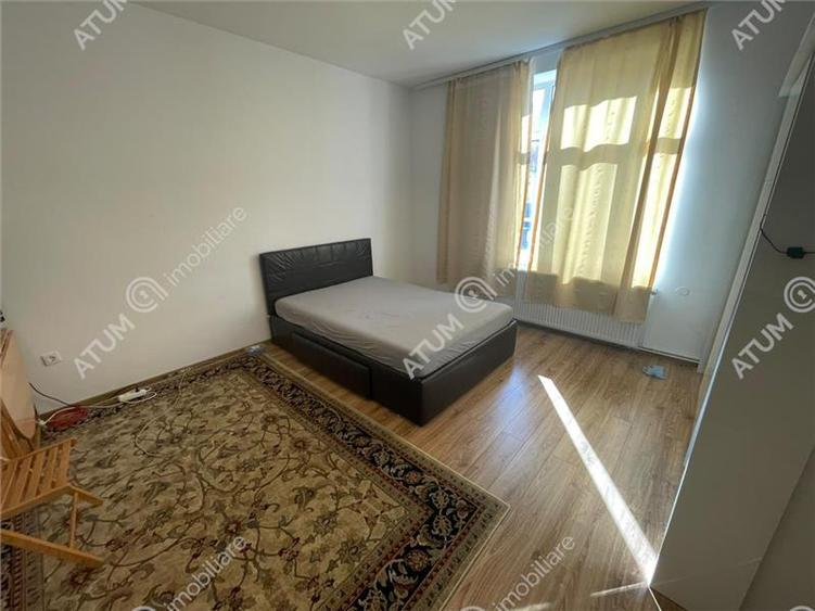Apartament cu 2 camere decomandat, mobilat în Central