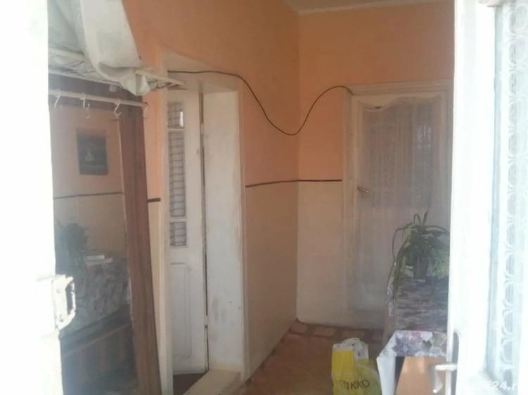Casă cu 3 camere în Foltești