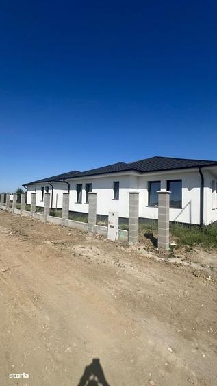Casă cu 3 camere cu Teren 500 Mp în Central