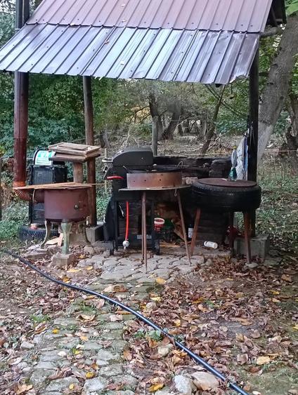 Casă cu Teren 1500 Mp în Romos