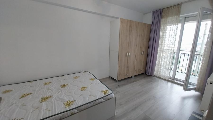Apartament cu 3 camere semidecomandat în Baciu
