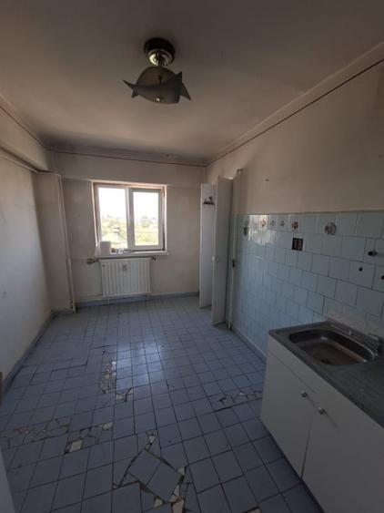 Apartament cu 4 camere decomandat în Lăpuș Argeș
