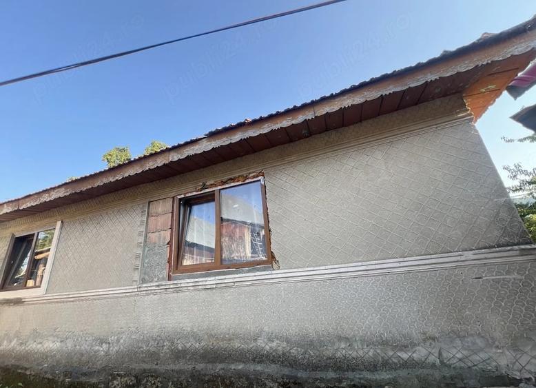 Casă cu Teren 1700 Mp în Central
