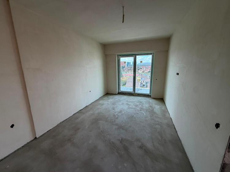 Apartament cu 2 camere semidecomandat în Sopor