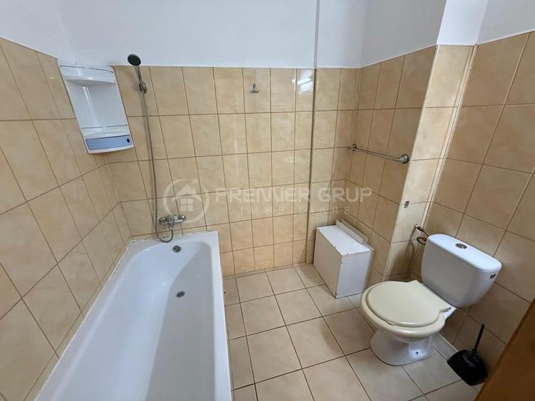 Apartament cu 2 camere decomandat în Baza 3