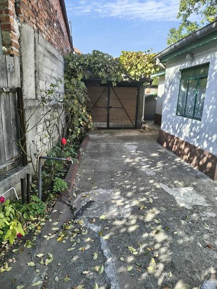 Casă cu 2 camere cu Teren 130 Mp în Ana Ipătescu
