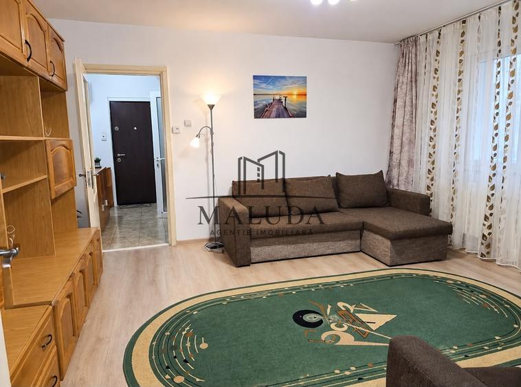 Apartament cu 2 camere semidecomandat, mobilat în Banat