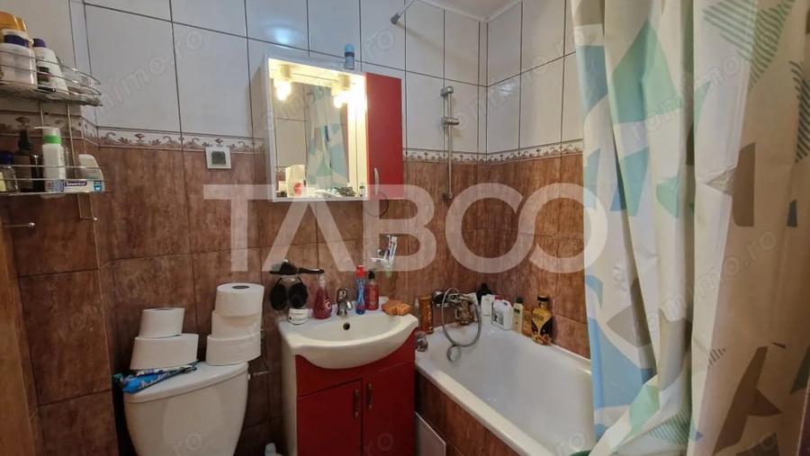 Apartament cu 3 camere decomandat în Central