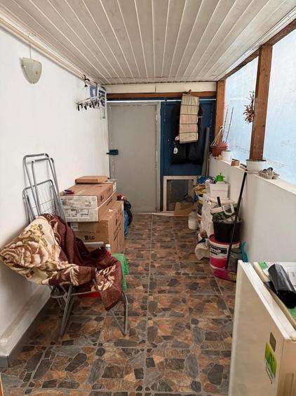 Casă cu 2 camere în Central