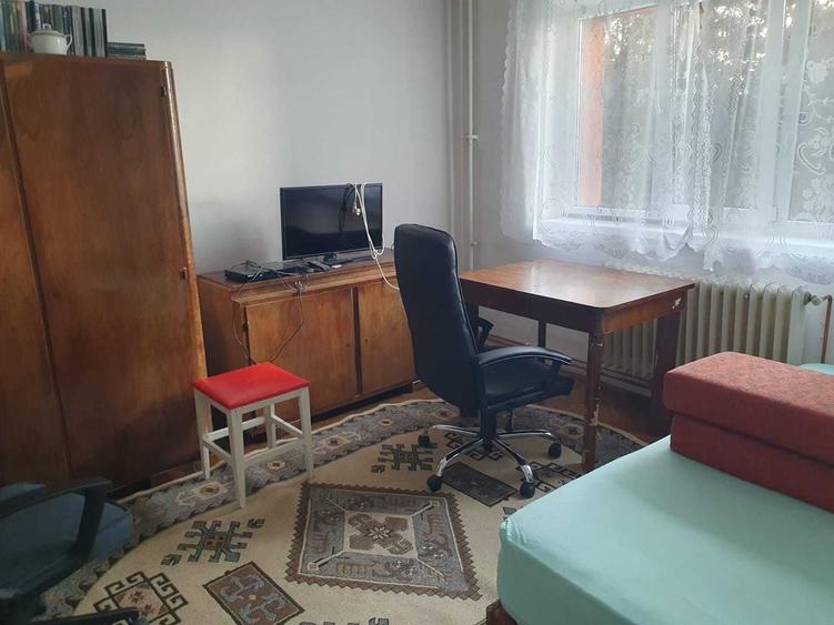 Apartament cu 2 camere decomandat în Florești