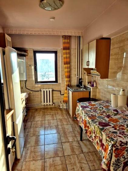 Apartament cu 3 camere decomandat în Păcurari