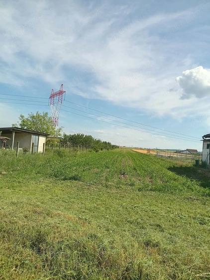 Teren de 5676 mp, în Oșorhei