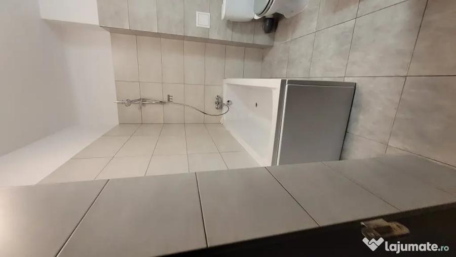 Garsonieră semidecomandată în Central