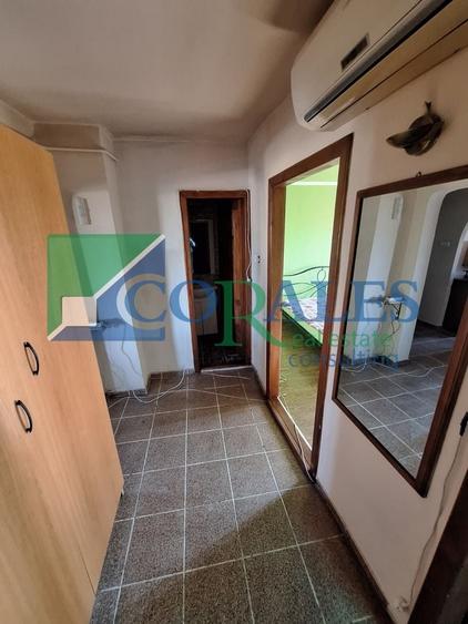 Apartament cu 3 camere decomandat, mobilat în Steaua