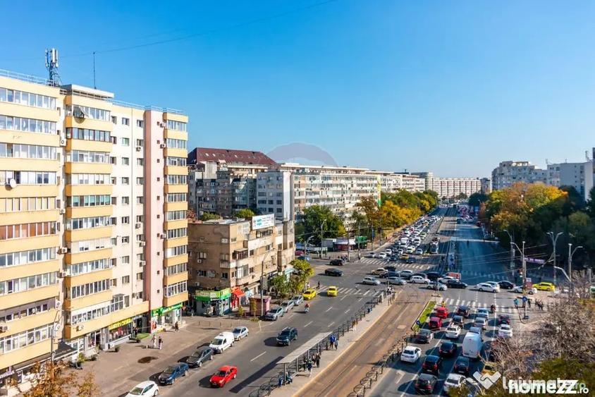 Apartament cu 3 camere decomandat în Obor